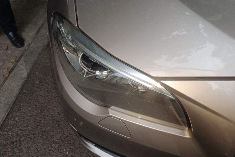 Used BMW 5 Series 2017 528Li Leading Model
