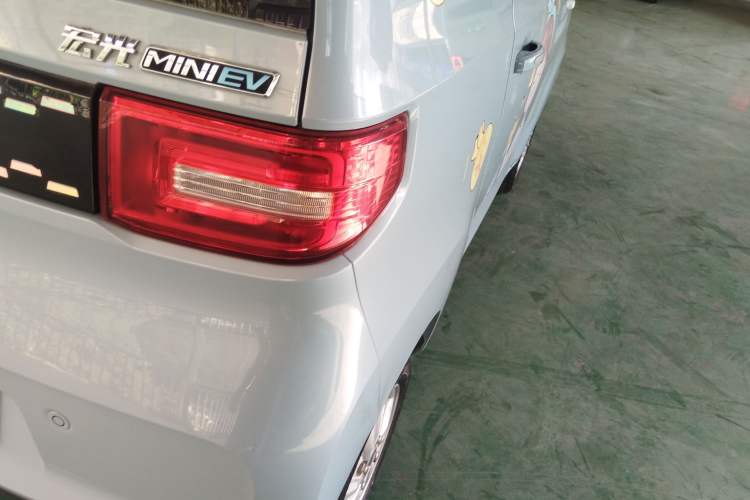 Used Wuling Hongguang MINIEV 2020 Zizai Version Lithium-NMC Right Rear Taillight