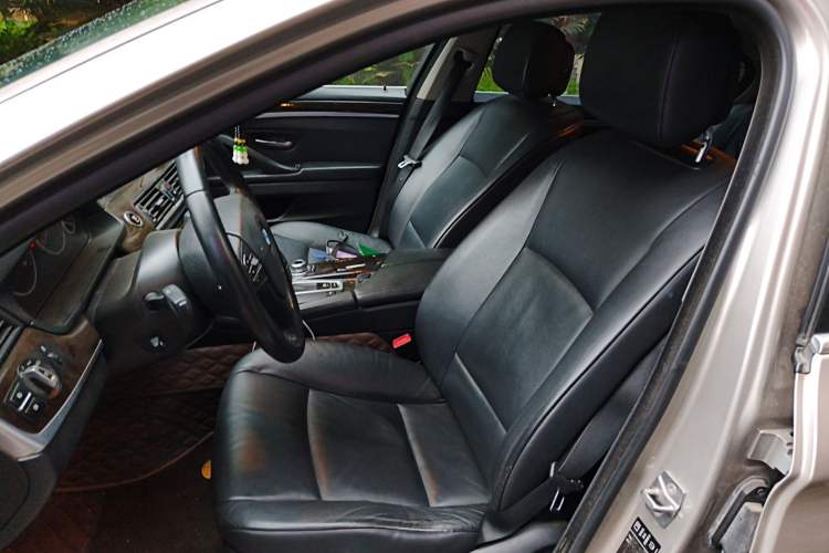 Used BMW 5 Series 2012 523Li Luxury Model
