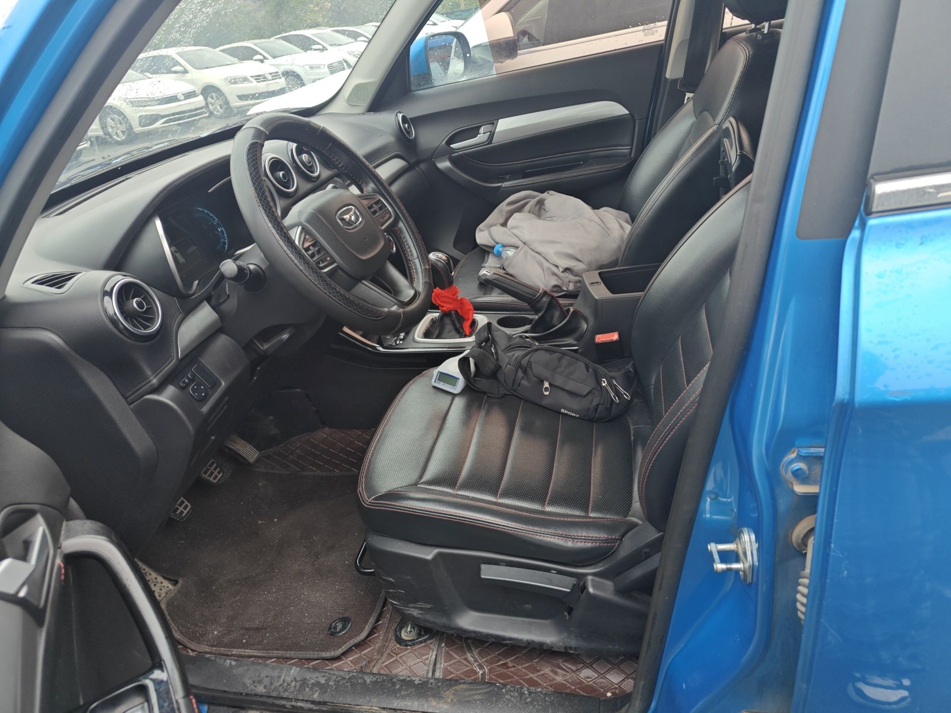 Interior delantero