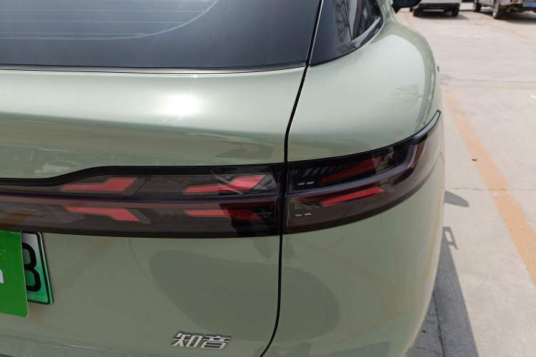 Used VOYAH COURAGE 2024 Ultra-Long Range Smart Enjoyment Version Exterior 3