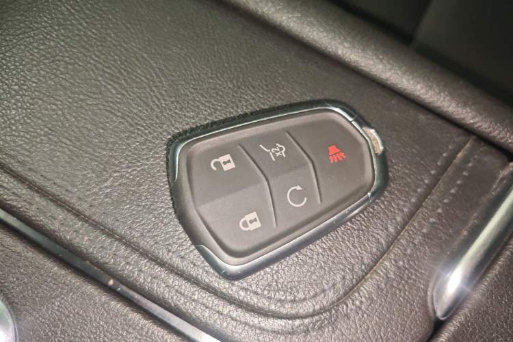 Used Cadillac XT5 2018 25T Luxury Model Vehicle Key