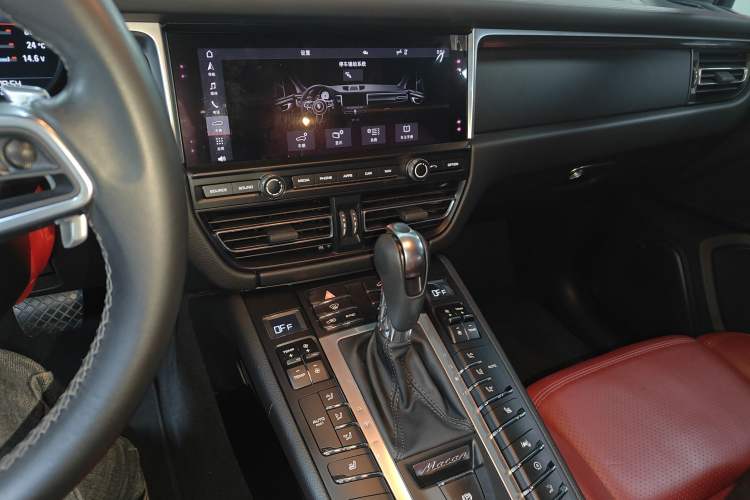 Used Porsche Macan 2021 Macan 2.0T
