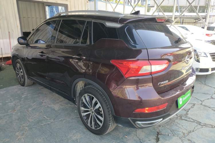 Used GAC Trumpchi GS4 2017 235T Automatic Two-Wheel Drive Luxury Smart Connectivity Version Exterior 3