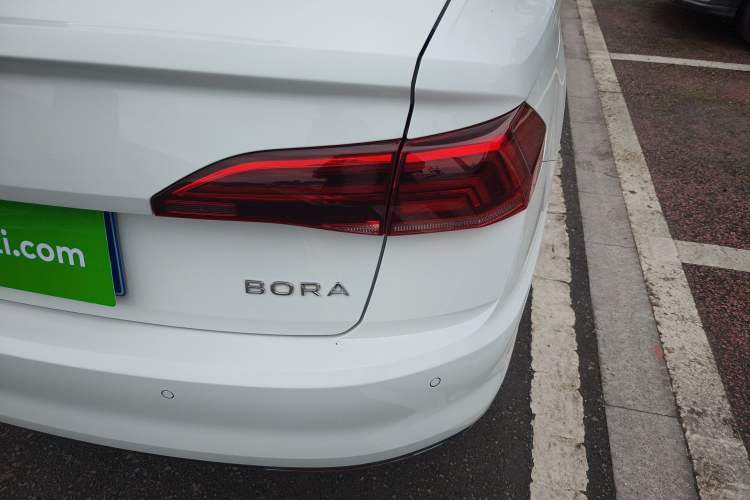 Used Volkswagen Bora 2021 1.5L Automatic Elite Smart Connect Edition Right Rear Taillight