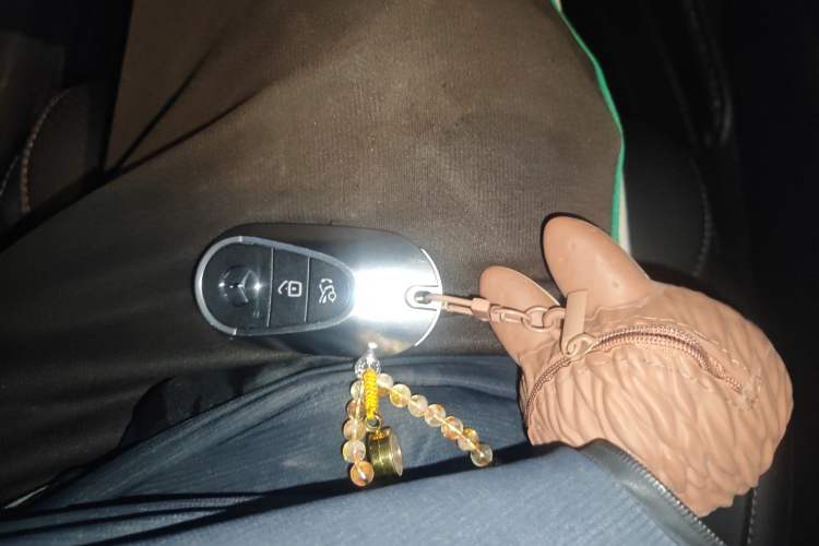 Used Mercedes-Benz C-Class 2023 Restyled C 260 L Sport Edition Vehicle Key