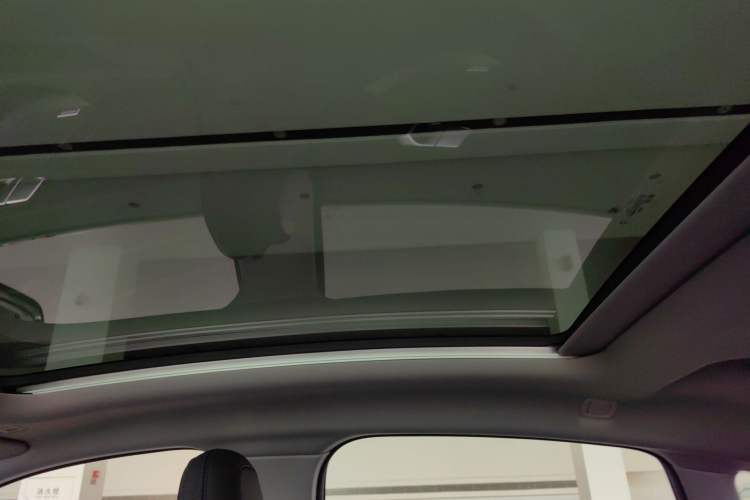 Used BMW 2 Series 2025 225L M Sport Night Edition Package Headliner