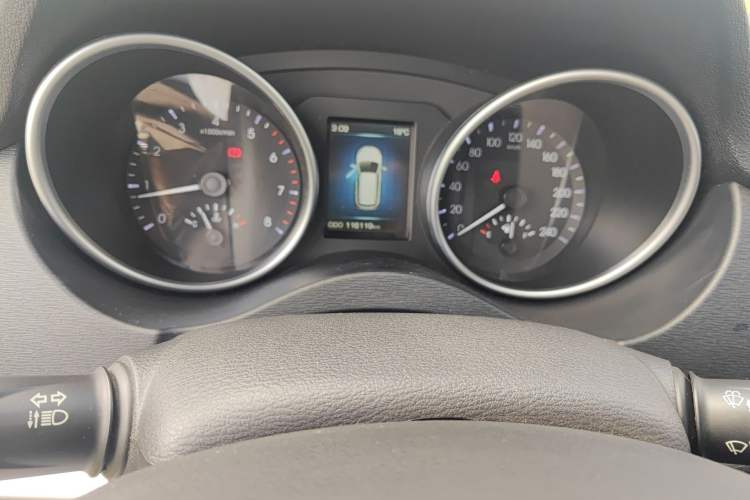 Used Haval H6 Coupe 2015 Blue Label 2.0T Manual Two-Wheel-Drive Elite Model Instrument Cluster