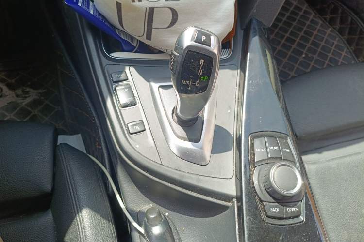 Used BMW 3 Series 2018 320Li Fashion Model Gear Lever