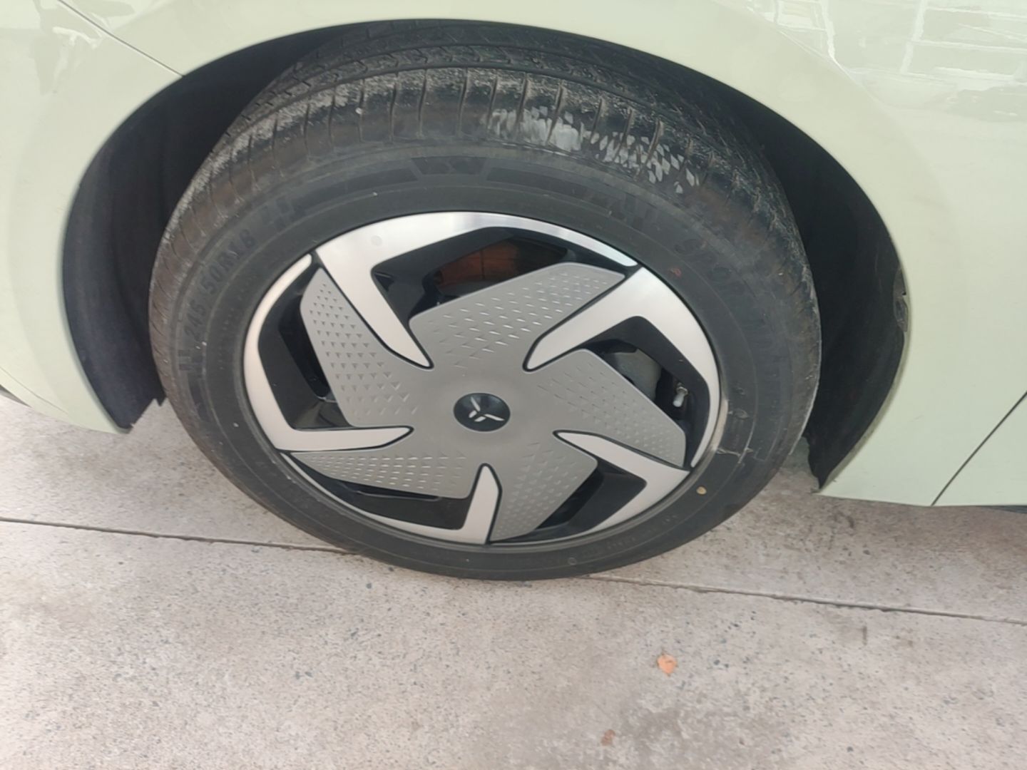 Hongqi EH7 2025 690 Smart Selection Edition — снимка 10