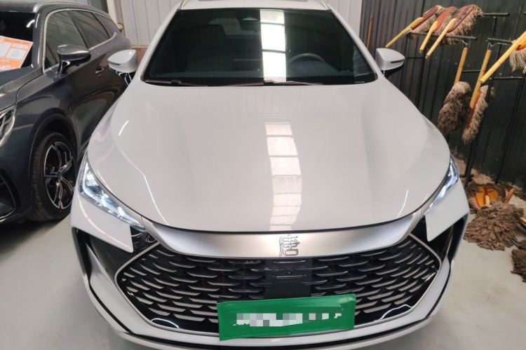 Used BYD Tang New Energy 2024 DM-i Glory Edition 112KM Prestige Model
