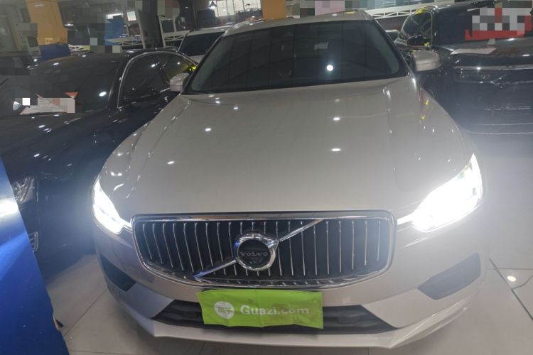 Used Volvo XC60 2019 T5 4x4 Zhiyuan Edition China VI Standard
