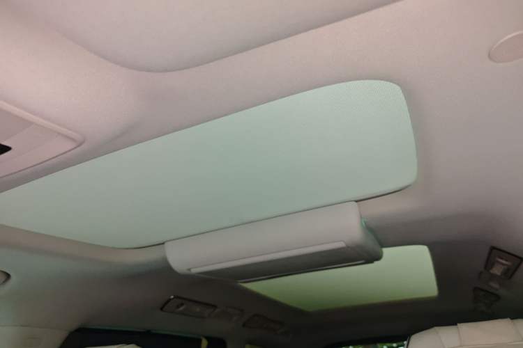 Used Denza D9 2024 DM-i 980 Four-Wheel Drive Prestige Model