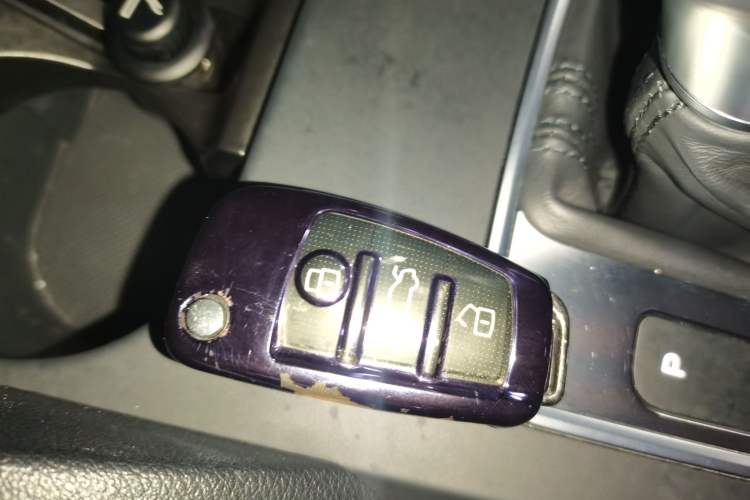 Used Audi Q2L 2020 35 TFSI Fashionable and Elegant Model Vehicle Key