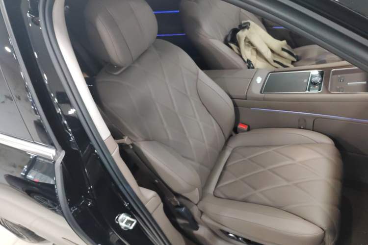 Used Hima AITO M9 2025 Extended-Range Ultra Version 52 kWh 6-Seater