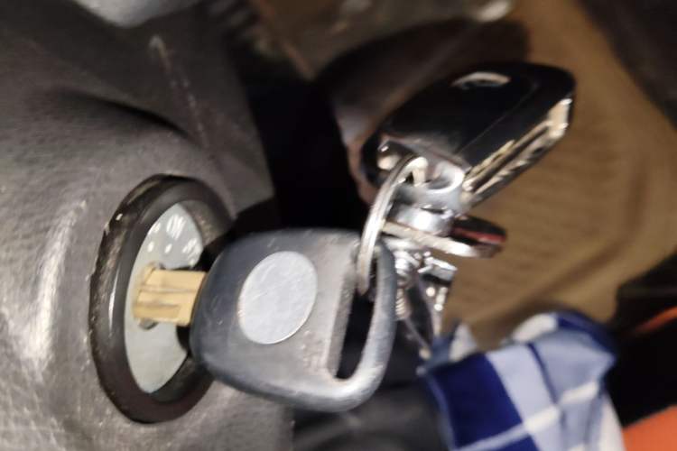 Used FAW Yingzhi 727 2016 1.5L Standard Edition Vehicle Key