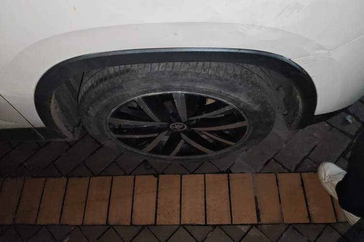 Used Skoda Kamiq 2018 1.5L Manual Comfort Edition China VI Standard Right Front Wheel Hub