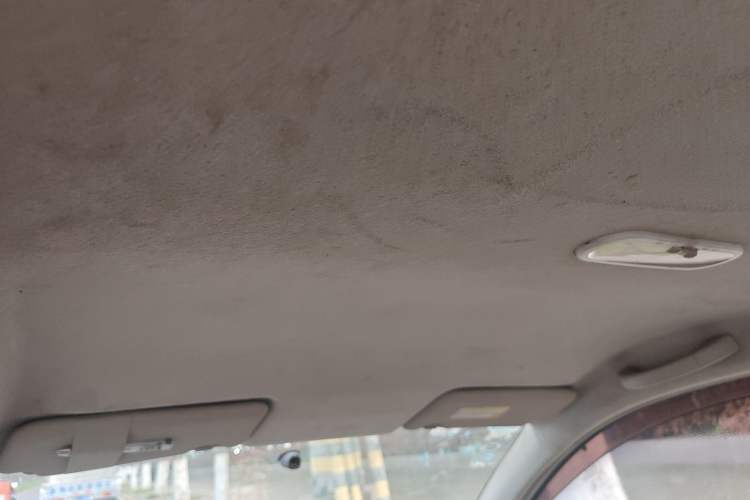 Used Nissan Sunny 2011 1.5XE Manual Comfort Edition Headliner