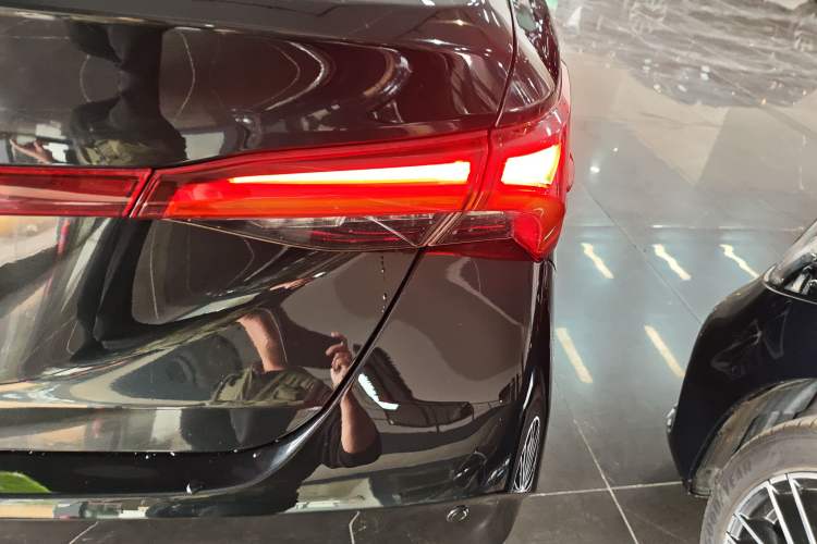 Used Toyota Avalon 2022 2.0L Ambition Edition