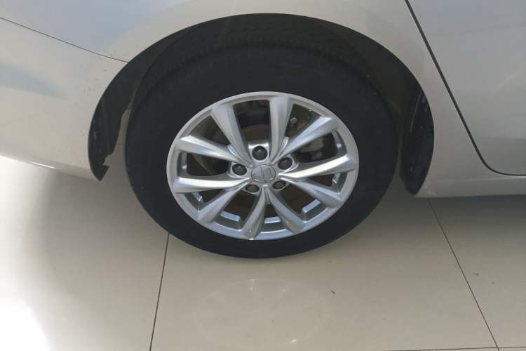 Used Roewe i5 2019 1.5L Manual 4G Connected Langyue Edition
