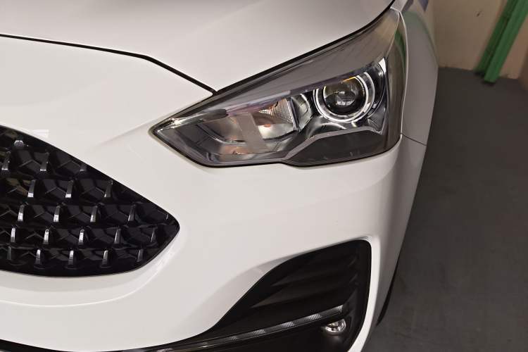 Used Haval M6 2019 1.5T Manual Two-Wheel Drive Elite Version China VI Standard