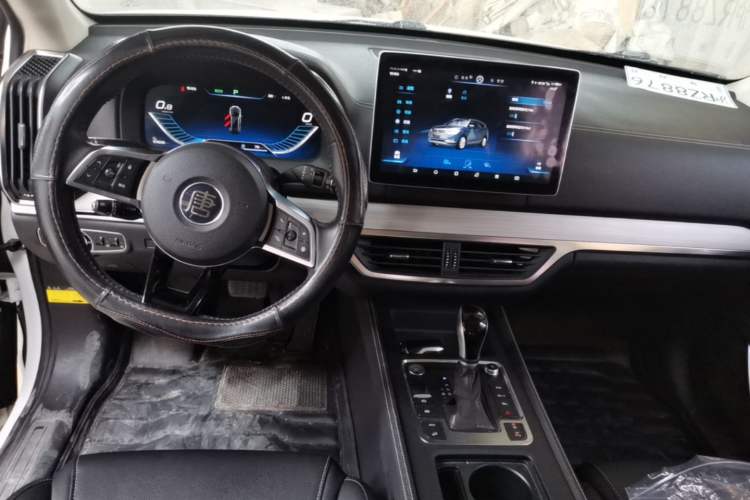 Used BYD Tang 2018 2.0T Automatic SmartConnect Prestige 7-Seater China V Standard
