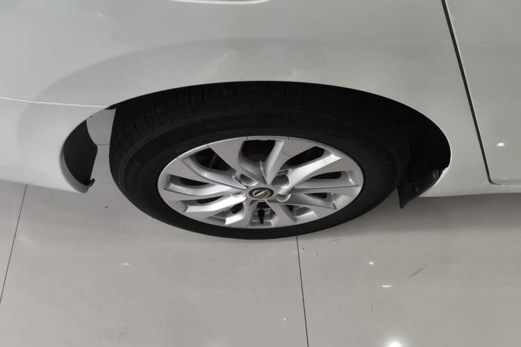 Used Nissan Sylphy 2019 1.6XV CVT Smart Connect Luxury Edition China VI Standard Right Rear Wheel Hub