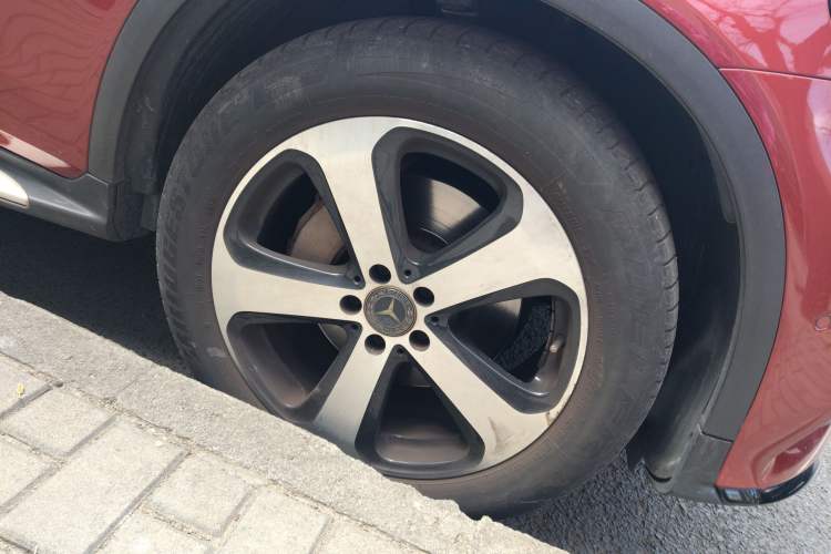 Used Mercedes-Benz GLC Coupe 2019 GLC 200 4MATIC Coupe SUV Right Front Wheel Hub