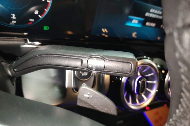 Used Mercedes-Benz GLB 2022 Updated GLB 200 Fashion Edition