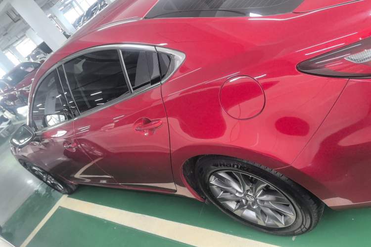 Used Mazda Atenza 2020 2.0L Blue Sky Luxury Edition