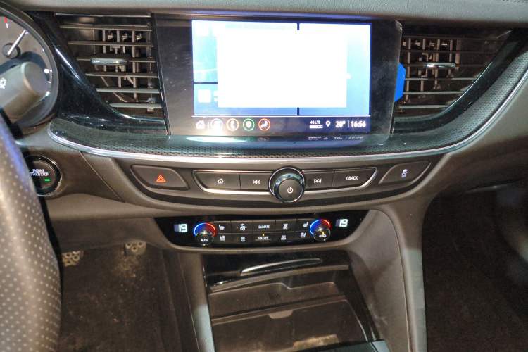 Used Buick Regal 2020 GS 28T Prestige Model