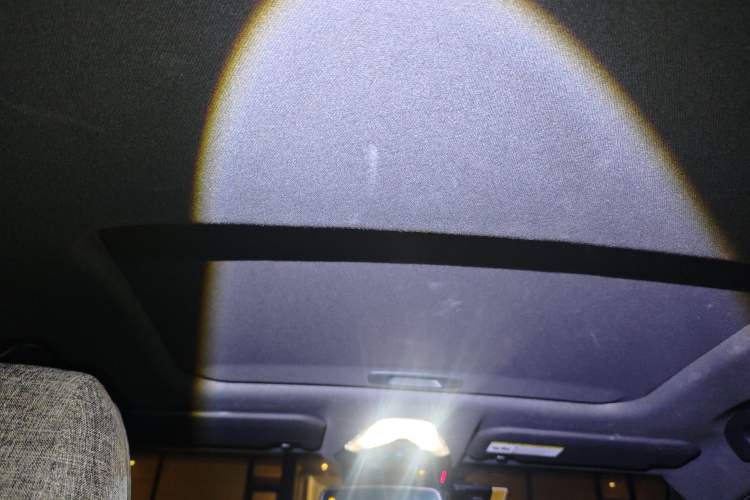 Used Toyota IZOA 2020 2.0L Yi Xiang CARE