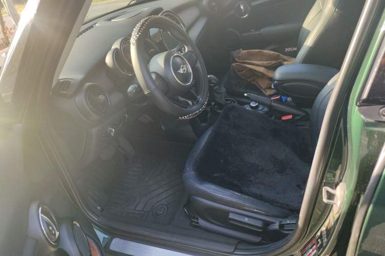 Used MINI 2016 1.2T ONE Five-Door Edition Left Front Seat