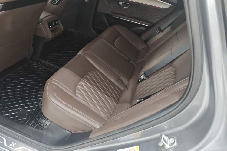 Used BYD Han 2023 DM-i Champion Edition 121KM Prestige Model