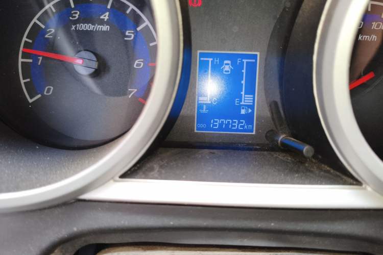 Used CHANGAN KAICHENG Ounuo S 2014 1.5L Base Version Odometer Close Up