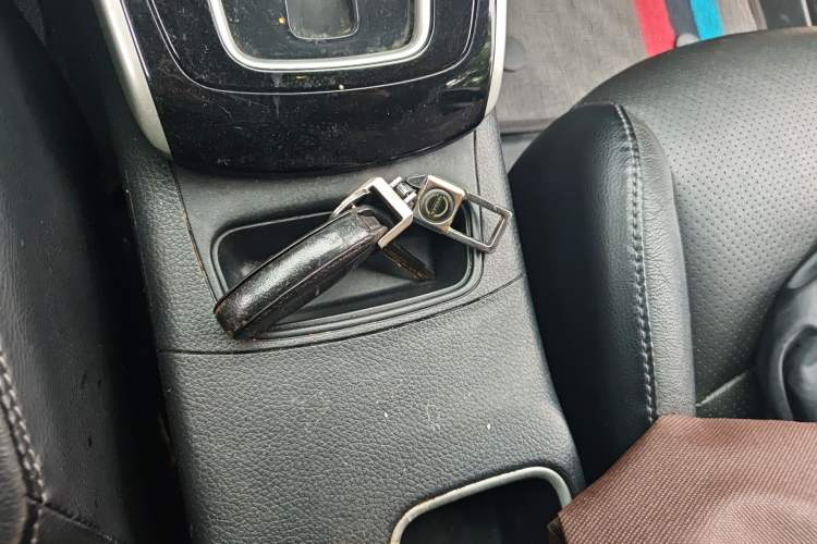 Used Nissan Sylphy 2019 1.6XV CVT Smart Connect Luxury Edition China V Standard Vehicle Key