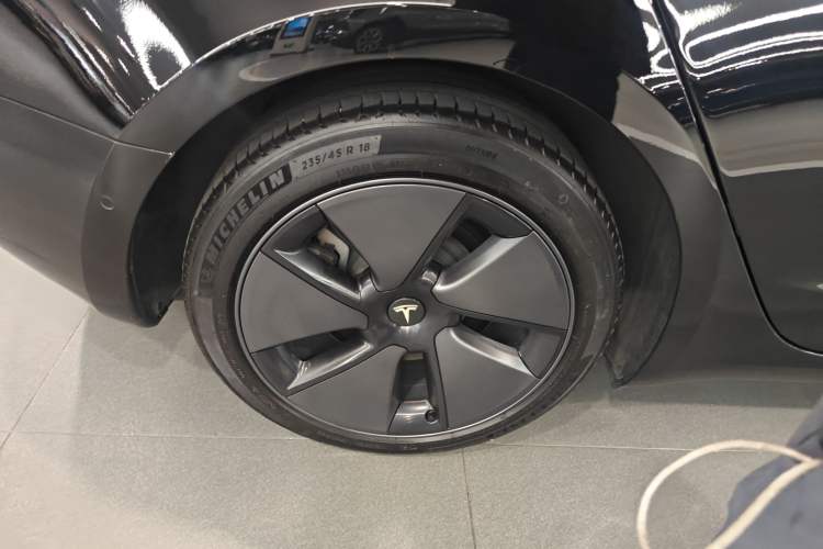 Used Tesla Model 3 2022 Rear-Wheel-Drive Version Right Rear Wheel Hub