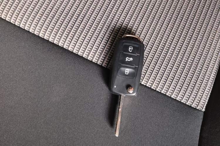 Used Volkswagen Polo 2016 1.4L Manual Fashion Model