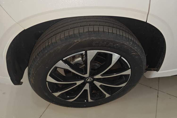 Used Changan UNI-Z New Energy 2025 Model, Smart New Blue Whale 125km Battleship+ Version
