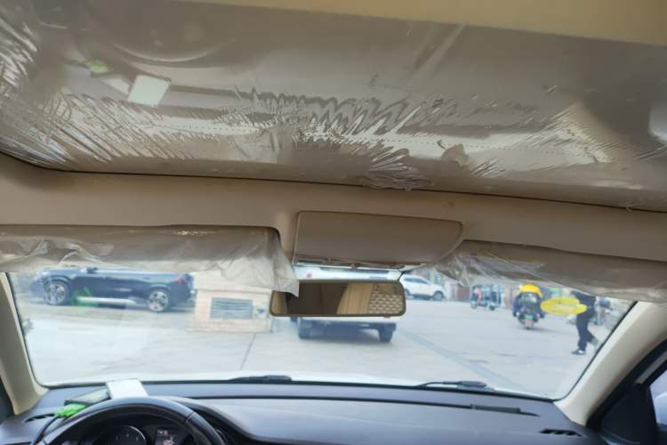 Used Volkswagen Lavida 2015 1.6L Manual Comfort Edition