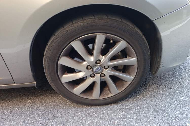 Used Volvo V60 2015 T5 Zhiyi Edition