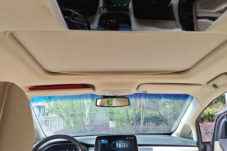 Used Buick GL8 2023 Land Executive Class 652T Luxury Model