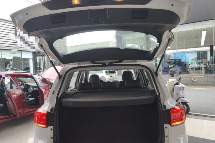 Used Volkswagen Tiguan 2016 300TSI Automatic Two-Wheel Drive Trend Edition Trunk