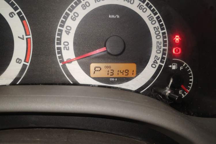 Used Toyota Corolla 2008 1.8L Automatic GL-i Sunroof Special Edition Odometer Close Up