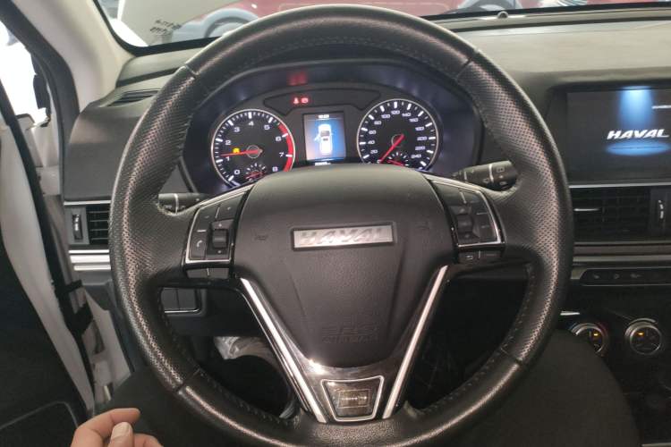 Used Haval H6 2018 Sport Edition 1.5T Manual Two-Wheel Drive Elite Model China V Standard Steering Wheel