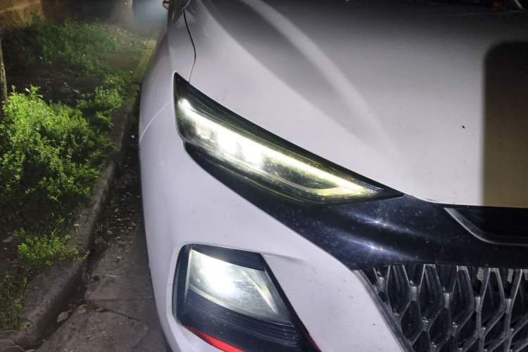 Used CHANGAN OSHAN X7 PLUS 2022 1.5T Blue Whale Edition Automatic Geeker Navigation Model
