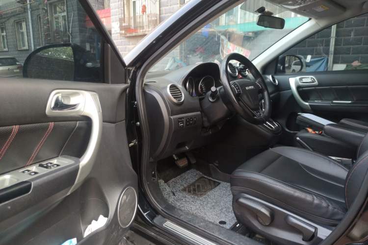 Used Haval H6 2016 Upgraded Model 1.5T Automatic Two-Wheel Drive Elite Version Driver Seat