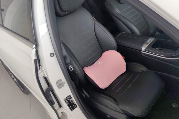 Used Mercedes-Benz C-Class 2024 Restyled C-Class 260 L Sport Edition Right Front Seat