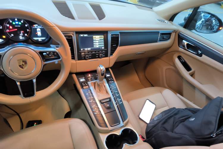 Used Porsche Macan 2016 Macan 2.0T