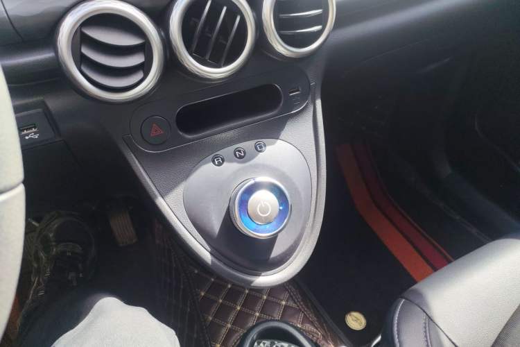 Used ORA Black Cat 2021 351 km Standard Version Gear Lever